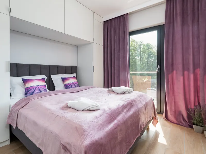 Stylowy Apartament | 550 m do Plaży, Parking, SPA – zdjęcie 1