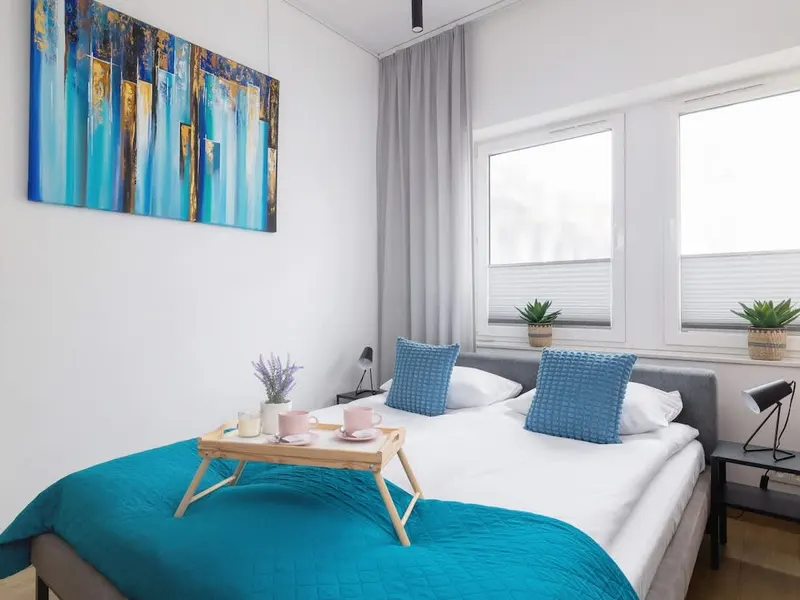 Stilvolles Studio mit Klimaanlage | Balkon | Nähe zum Zentrum – Foto 5