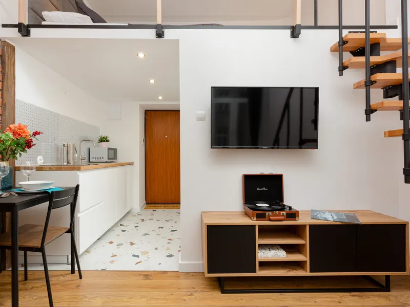 Dwupoziomowe Studio w Centrum | Dla 4 Osób | Wi-Fi – zdjęcie 2