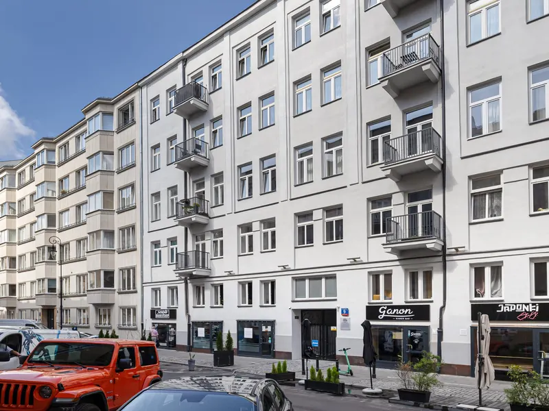 Kompaktowe Studio | Funkcjonalne Miejsce do Pracy – zdjęcie 5