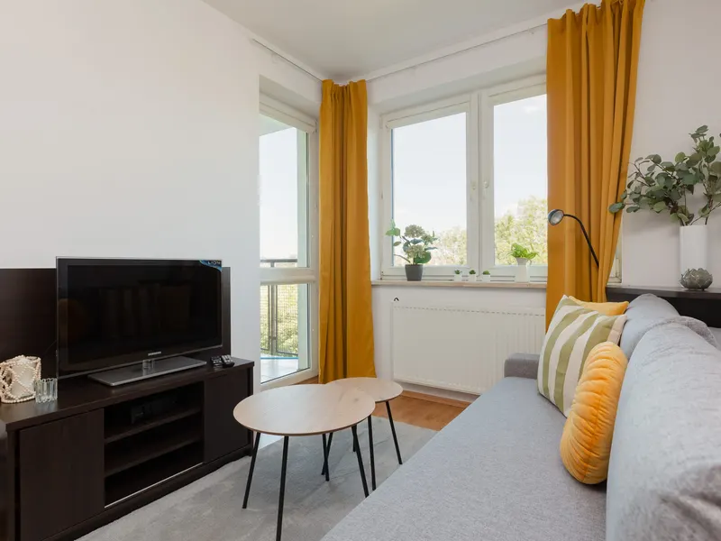 Stylish Apartment with Balcony | Parking, Workspace – photo 5