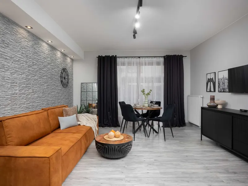 Jasny Apartament z Ogrodem | Parking i Miejsce do Pracy – zdjęcie 4