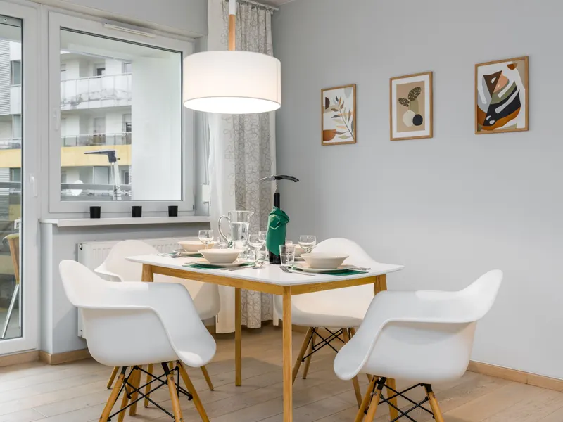 Elegante Wohnung mit Balkon | Parkplatz in Garage – Foto 4