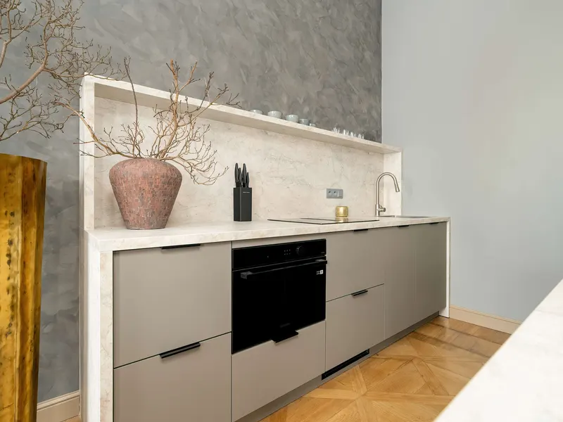 Stilvolle Wohnung im Zentrum | Balkon und Arbeitsraum – Foto 5