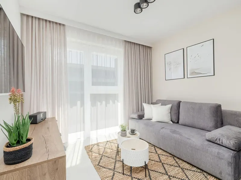 Nowoczesny Apartament | Prywatny Parking, Balkon – zdjęcie 1