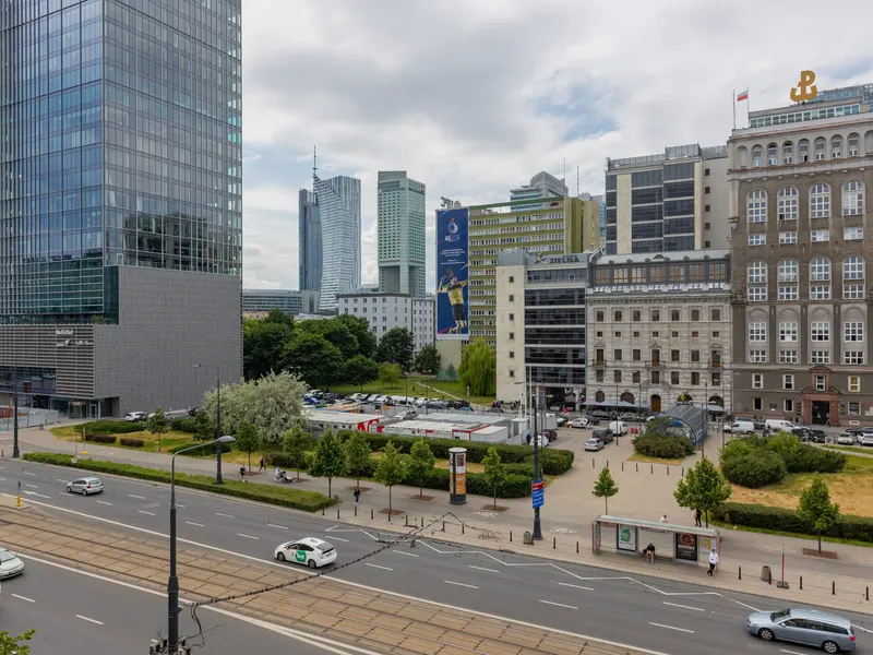 Klimatisiertes Apartment mit Balkon | Direkt im Stadtzentrum – Foto 4