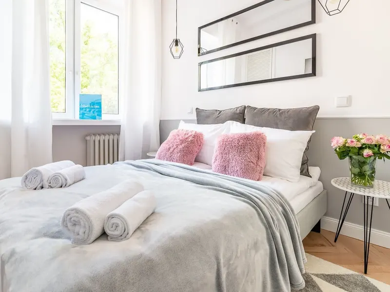 Stylish Apartment in the Center | Balcony with a View of the Palace of Culture and Science – photo 4