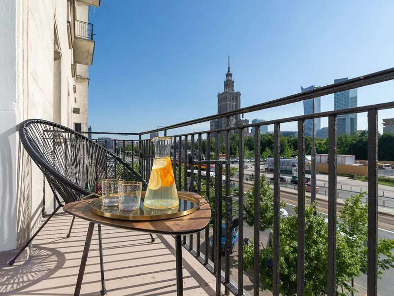 Stylish Apartment in the Center | Balcony with a View of the Palace of Culture and Science – photo 2