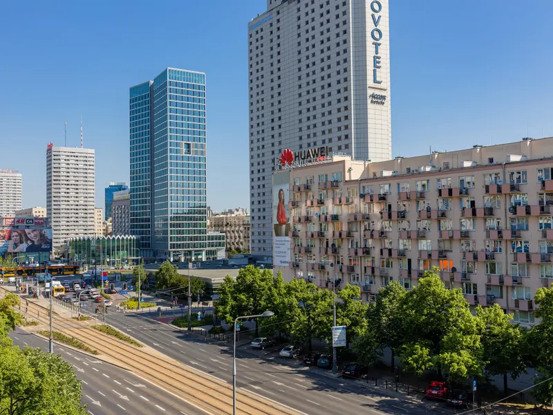Przestronny Apartament w Centrum | Balkon – zdjęcie 4