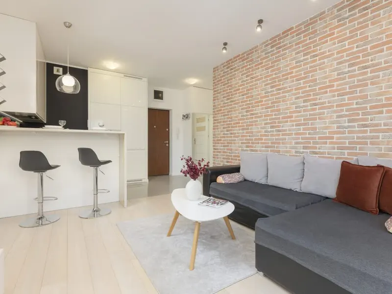 Elegant Apartment with Balcony | Close to the Airport – photo 5