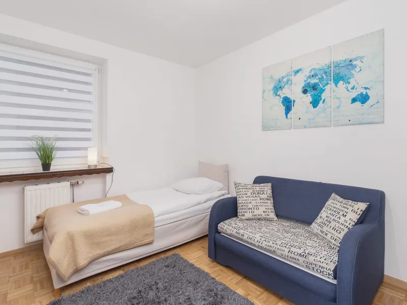 Geräumige Wohnung | Zwei Schlafzimmer, Parkplatz, Arbeitsraum – Foto 3