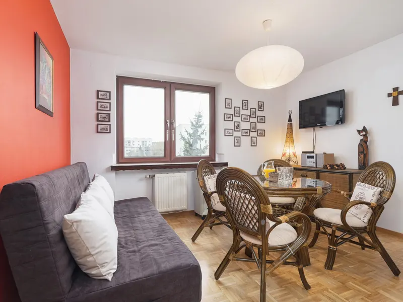 Geräumige Wohnung | Zwei Schlafzimmer, Parkplatz, Arbeitsraum – Foto 1