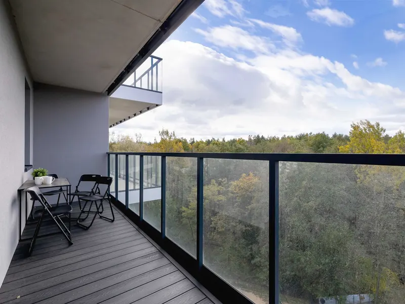 Komfortable Wohnung mit Balkon | 2 Schlafzimmer | Parkplatz – Foto 4