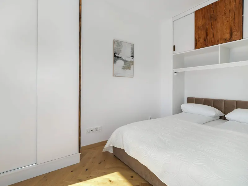 Elegancki Apartament z Balkonem | Parking w Garażu – zdjęcie 2