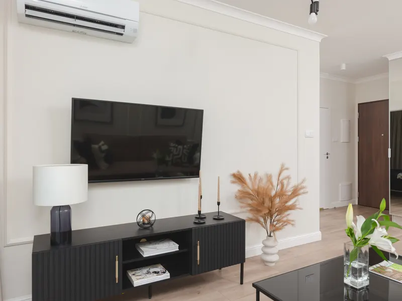 Prestigious Apartment in the Center | Air Conditioning and Balcony – photo 3