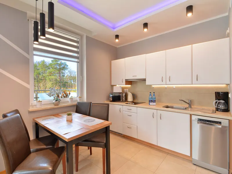 Jasny Apartament z Tarasem | 2 Minuty do Plaży i Parking – zdjęcie 3