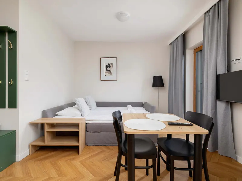 Modernes Studio in Kattowitz | Balkon und Parkplatz – Foto 2