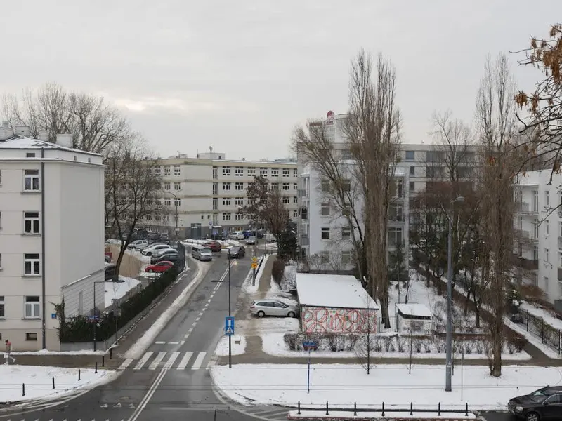 Spacious Apartment with a Balcony | Close to the Park | 2 Bedrooms – photo 3