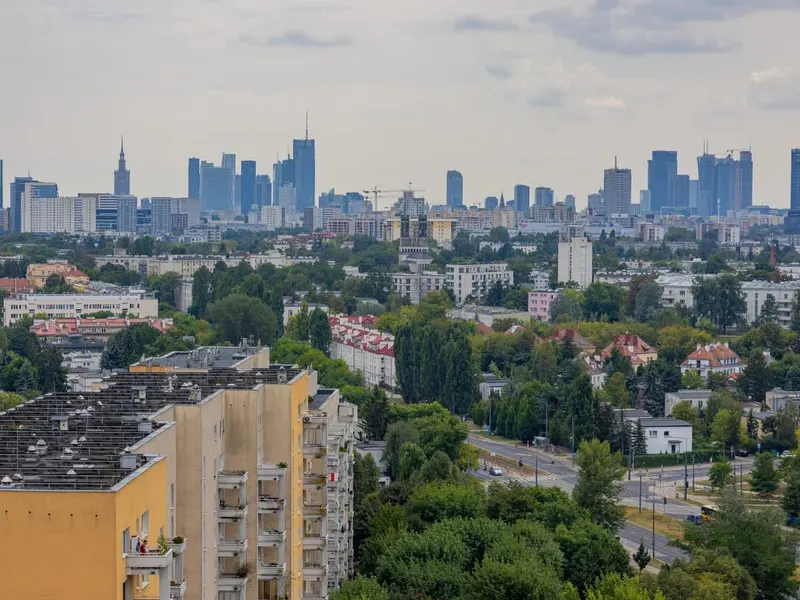 Spacious Apartment | Air Conditioning and Balcony – photo 2