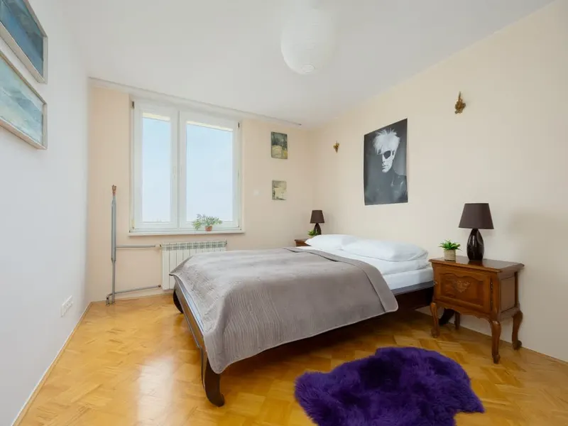 Spacious Apartment | Air Conditioning and Balcony – photo 3