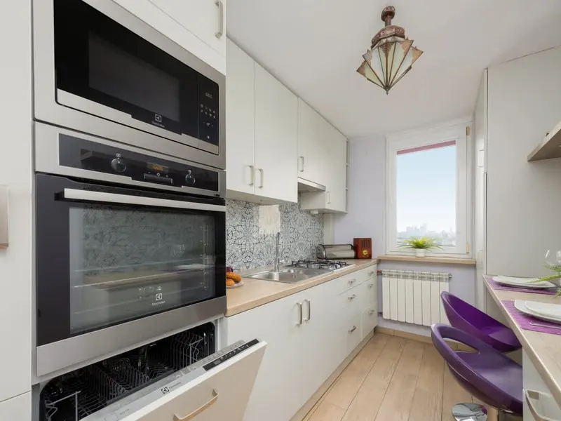 Spacious Apartment | Air Conditioning and Balcony – photo 4