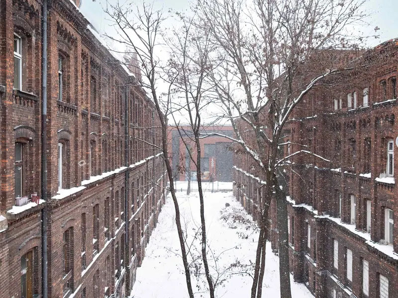 Air-conditioned Studio | Parking, Balcony, Close to Manufaktura – photo 3