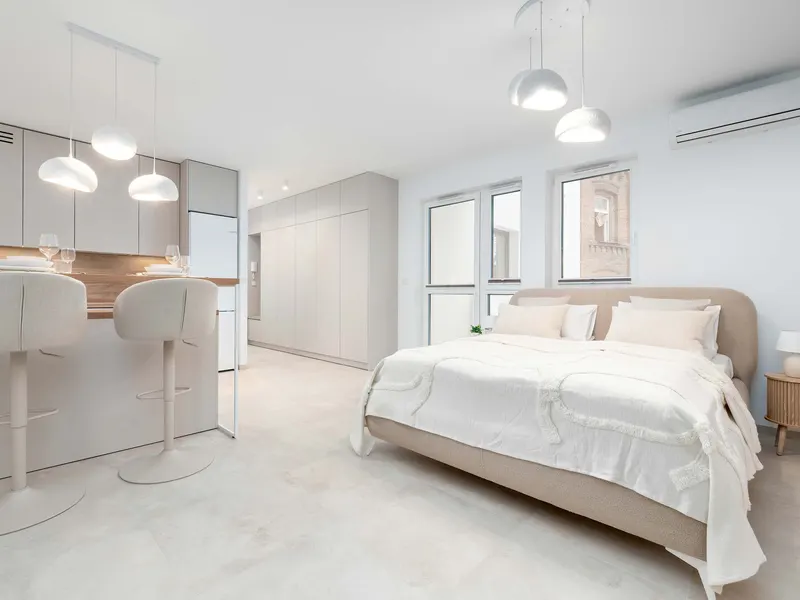 Air-conditioned Studio | Parking, Balcony, Close to Manufaktura – photo 1