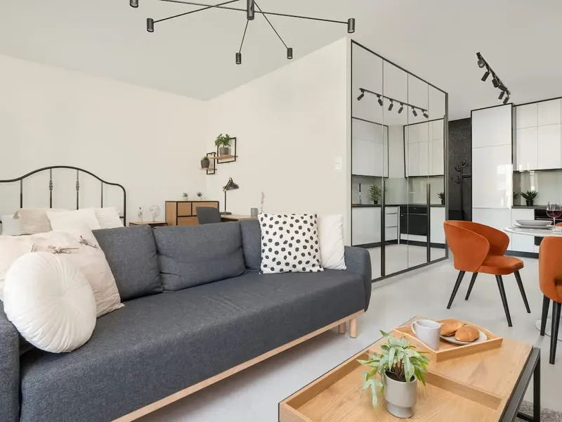 Elegant Studio | Balcony | Workspace – photo 1
