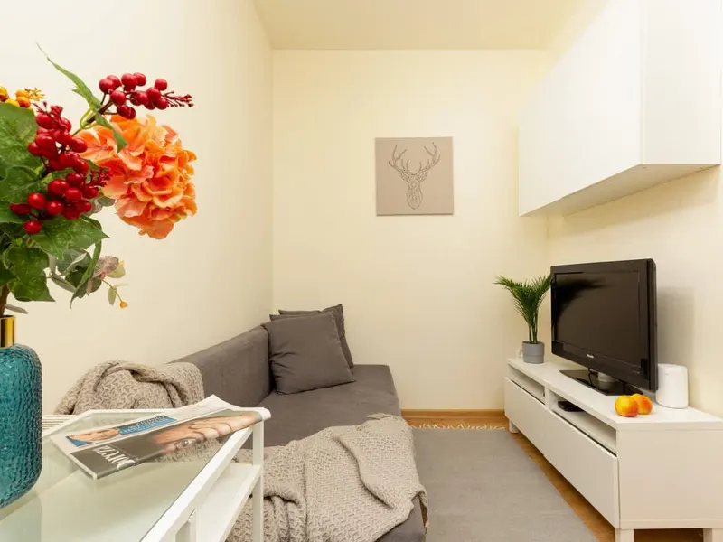 Kompaktowe Studio na Mokotowie | Blisko Metra | Smart TV – zdjęcie 5