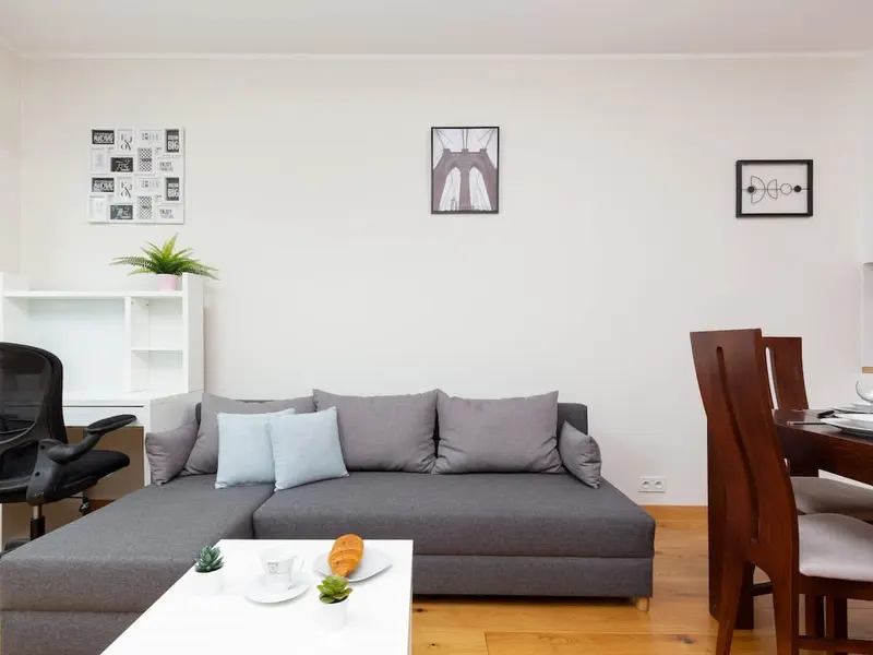 Modern Apartment | Balcony and Space for Remote Work – photo 1