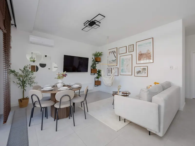 Spacious Apartment | 2 Bedrooms, Parking, Balcony – photo 1