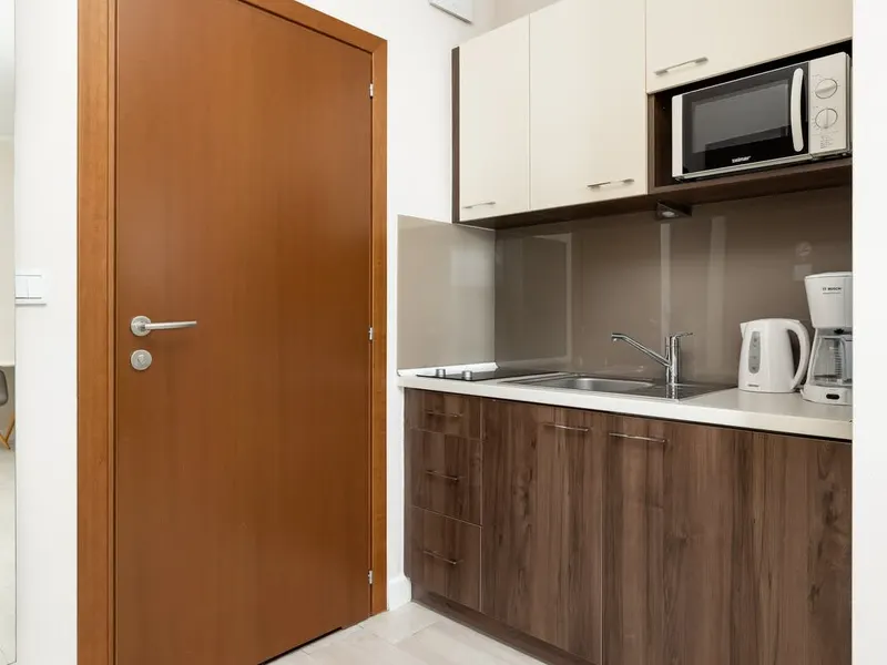 Modernes Studio in Strandnähe | Balkon | Parkplatz – Foto 4