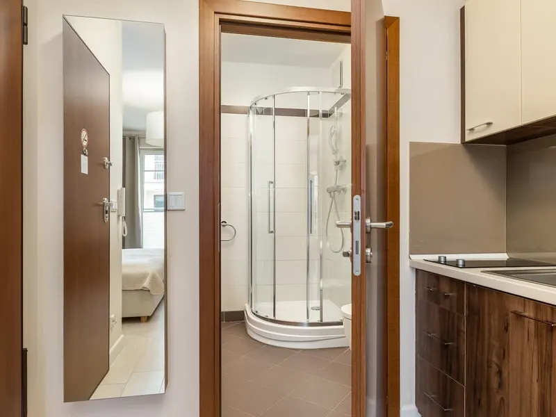 Modernes Studio in Strandnähe | Balkon | Parkplatz – Foto 5