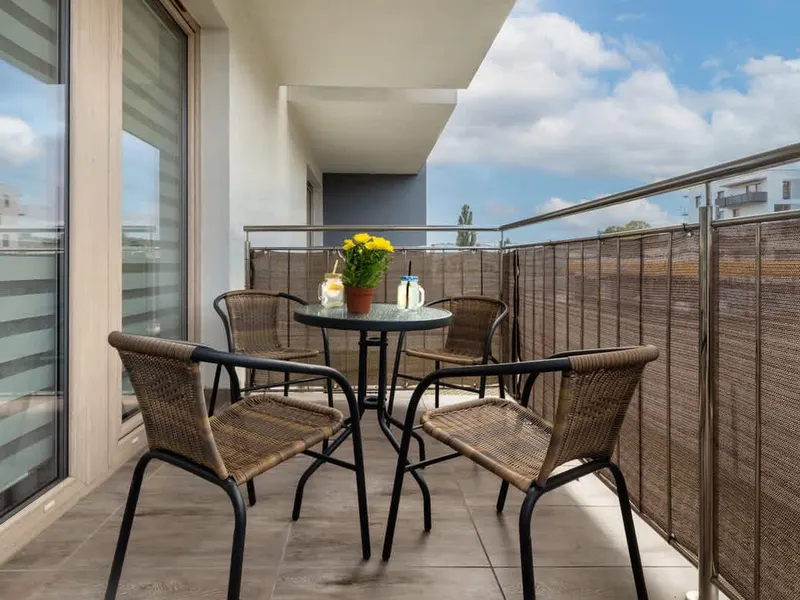 Komfortable Wohnung mit Balkon | Arbeitsplatz – Foto 3