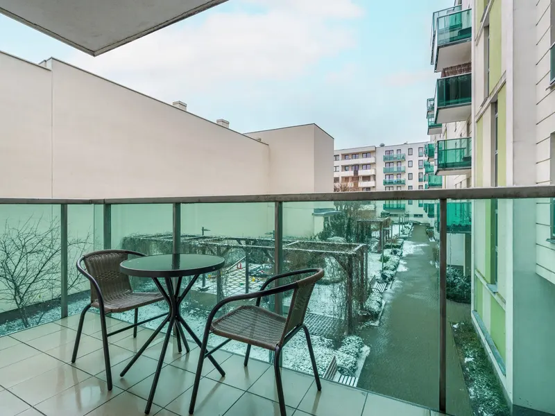 Functional Apartment | Balcony and Workspace – photo 3