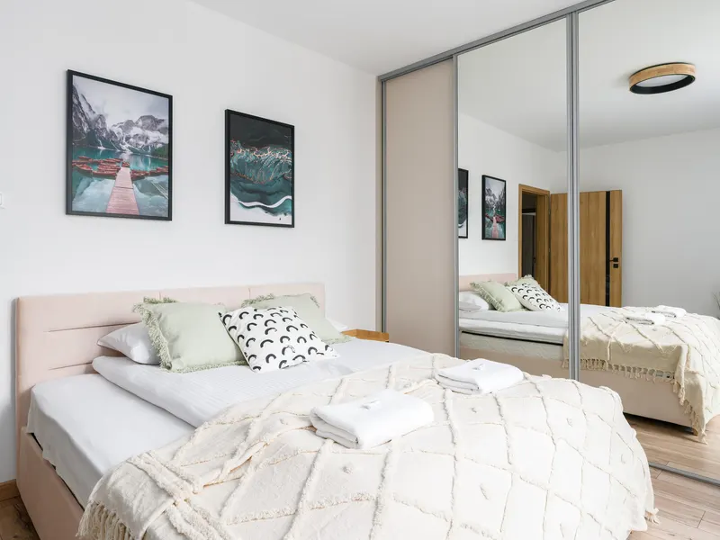 Functional Apartment | Balcony and Workspace – photo 2