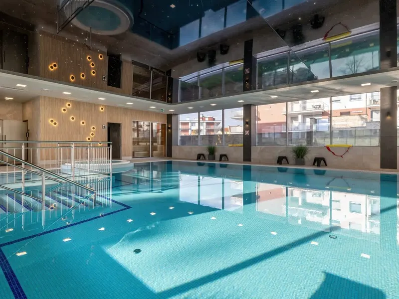 Apartment with Balcony | Pool, Spa and Jacuzzi, 100 m to the Beach – photo 2
