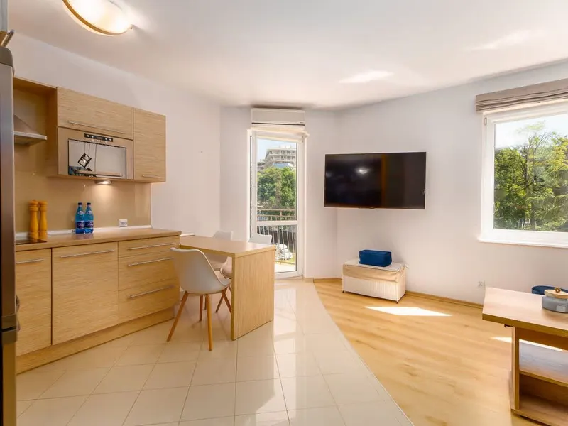 Zweigeschossiges Appartement mit Klimaanlage | In Strandnähe – Foto 3