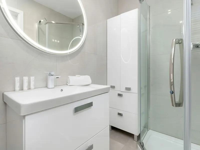 Modernes Studio im Zentrum | Balkon und Smart TV – Foto 4