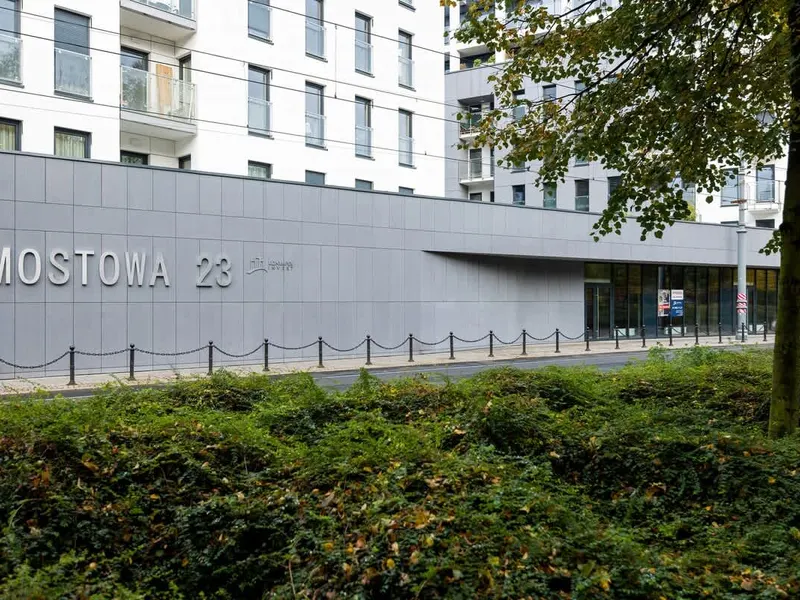 Stilvolles Appartement mit Parkplatz | Klimaanlage | In der Nähe des Marktplatzes – Foto 5