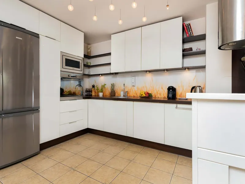 Rodzinny Apartament | Ogródek, Dwa Parkingi, Miejsce do Pracy – zdjęcie 3