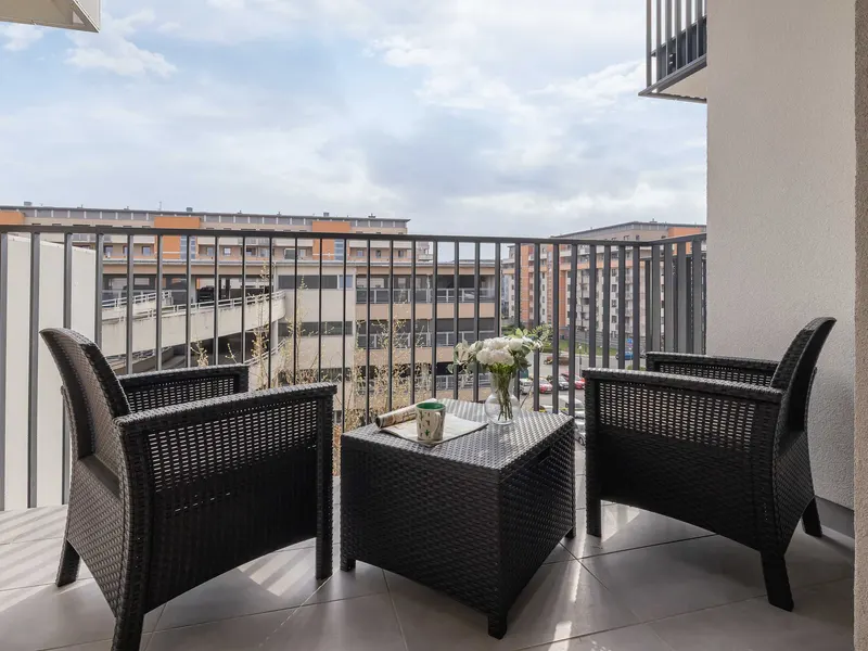 Modernes Apartment | Klimaanlage, Balkon, 2 Stellplätze – Foto 5