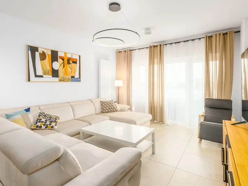Stylish Apartment | Parking | Balcony | 180 m to the Beach – photo 1