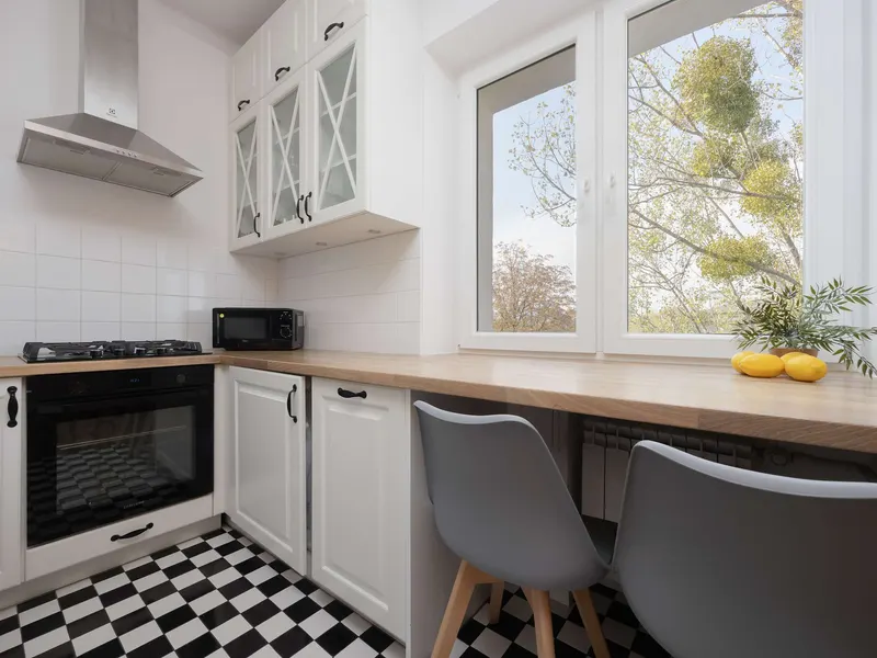 Komfortowy Apartament | Miejsce do Pracy | Blisko Metra – zdjęcie 3