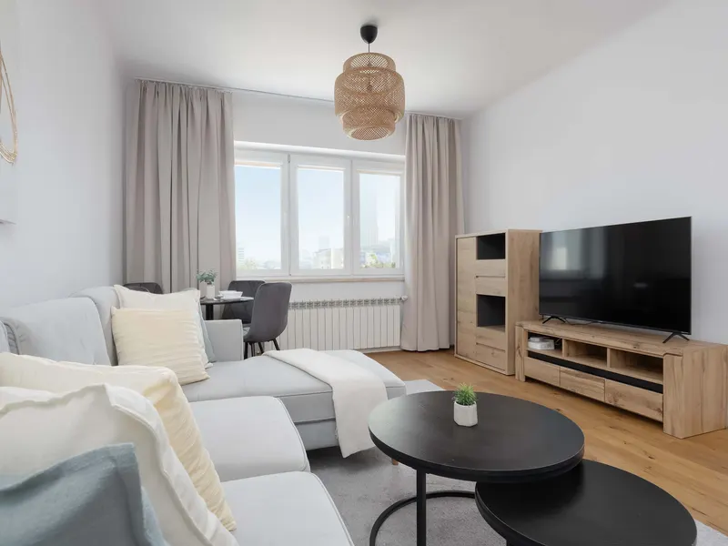 Komfortowy Apartament | Miejsce do Pracy | Blisko Metra – zdjęcie 5