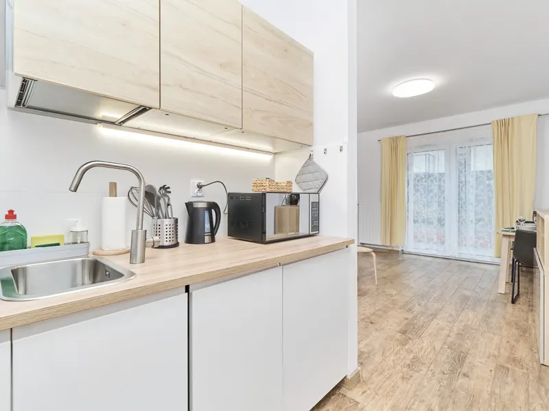 Klimatyczne Studio we Wrocławiu | Balkon i Siłownia – zdjęcie 3