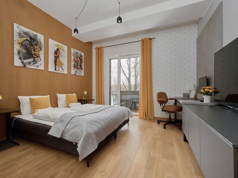 Stylowe Studio | Balkon, Klimatyzacja i Widok na Rzekę – zdjęcie 1