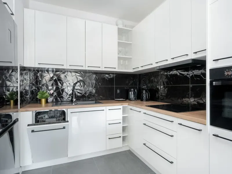 Moderne Wohnung | Parkplatz | Balkon | Nähe Zitadellenpark – Foto 3