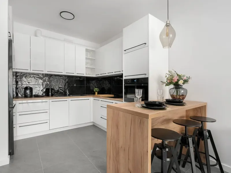 Moderne Wohnung | Wellnessbereich, Parken, Parknähe – Foto 3