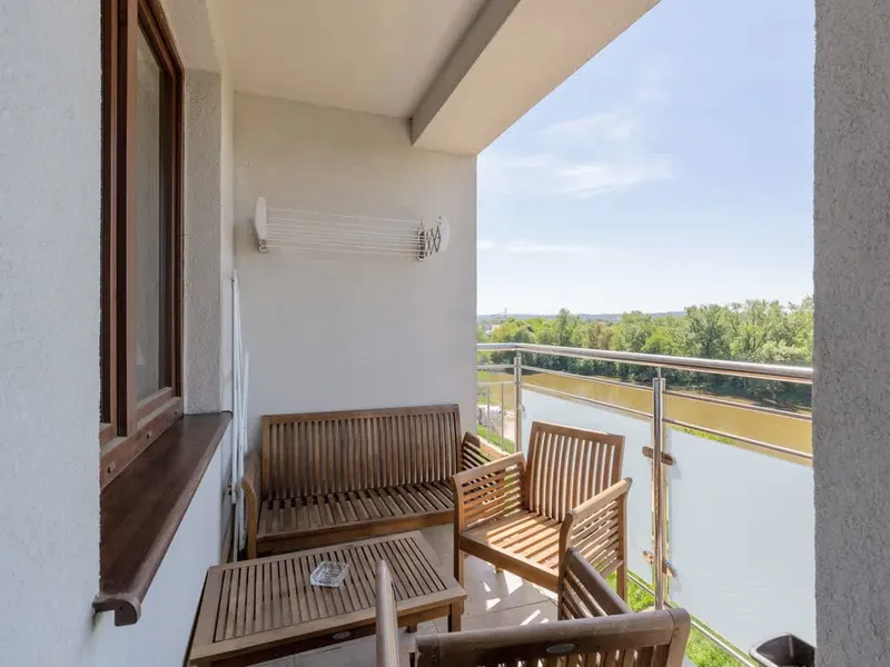Apartament z Widokiem na Wisłę | Balkon i Spokojna Okolica – zdjęcie 4